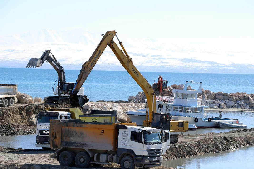 Van Gölü’nde alarma geçiren gelişme! Kayboluyor… - Resim: 5